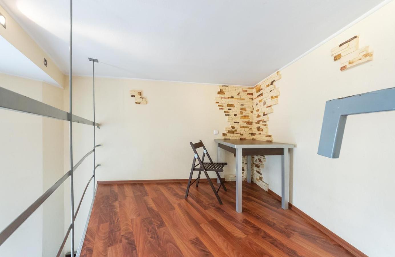 Comfortable Apartment On Mikhaylovskiy Lane Киев Екстериор снимка