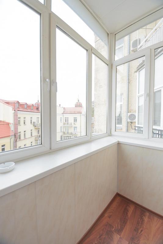 Comfortable Apartment On Mikhaylovskiy Lane Киев Екстериор снимка
